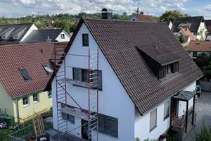 Wohnen mit Charakter: Modernes Einfamilienhaus in Zuffenhausen