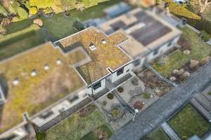 Zeitlose Architektur im Grünen – Außergewöhnliches Reihenmittelhaus im Bergwald-Karlsruhe – Die vollständige Adresse der Immobilie erhältst du vom Anbieter., 76228 Durlach, Karlsruhe – Vorschaubild 3