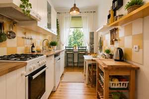 Bezugsfreie 2-Zimmer-Wohnung mit Balkon in Prenzlauer Berg – Die vollständige Adresse der Immobilie erhältst du vom Anbieter., 10405 Prenzlauer Berg, Berlin – Vorschaubild 4