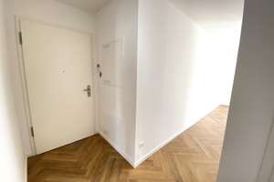 Heller Süd-Balkon direkt zwischen Marktplatz Adlershof und S-Bahn, mit EBK! – Florian-Geyer-Str 111, 12489 Adlershof, Berlin – Vorschaubild 6