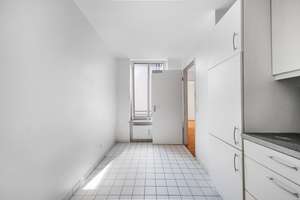 Renovierungsbedürftige 2-Zimmer-Wohnung mit sonniger Süd-Loggia – Die vollständige Adresse der Immobilie erhältst du vom Anbieter., 81673 Josephsburg, München – Vorschaubild 5