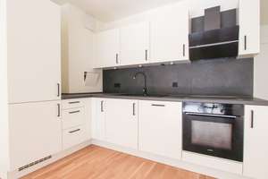Leben im ZAM: 3-Zimmer-Wohnung mit Balkon – Margarete-Vollmar-Str. 2, 81248 Freiham, München – Vorschaubild 8