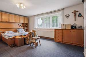 Großes, ausbaufähiges Haus mit vielfältigen Nutzungsmöglichkeiten in zentraler Lage von Scherstetten – Die vollständige Adresse der Immobilie erhältst du vom Anbieter., 86872 Scherstetten – Vorschaubild 10