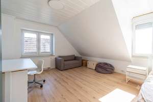 Liebevoll saniertes Einfamilienhaus mit vermieteter Einliegerwohnung. 178m². Einzugsfertig. – Die vollständige Adresse der Immobilie erhältst du vom Anbieter., 42719 Wald, Solingen – Vorschaubild 23