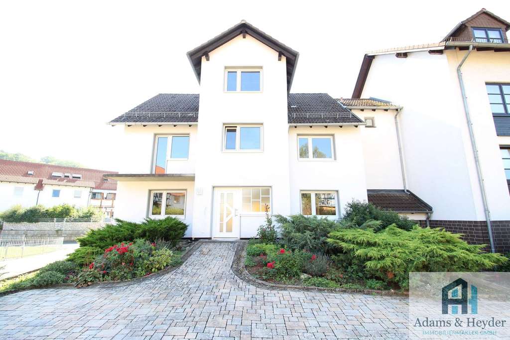 Immobilie in Knüllwald - Dreifamilienhaus in Rengshausen (Knüllwald) - Bild 0