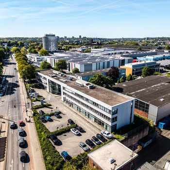 NUR BEI UNS! Moderne Arbeitsatmosphäre | verkehrsgünstige Lage | Kantine | Parkflächen