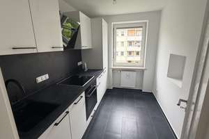 Zentral und grün: Ruhige 2-Zimmer-Wohnung nähe Wettersteinplatz – Saleggstraße 11, 81547 Giesing, München – Vorschaubild 2