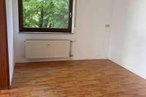 Helle, ruhig gelegene 3,5-Zimmer-Wohnung mit Balkon – Nußäckerstraße 41, 74081 Horkheim, Heilbronn – Vorschaubild 6