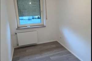 Renovierte 4-Zimmer-Wohnung mit neuer Einbauküche und Gemeinschaftsterrasse in Nbg. frei ab 09/2026 – Die vollständige Adresse der Immobilie erhältst du vom Anbieter., 90478 Glockenhof, Nürnberg – Vorschaubild 4