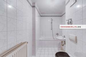 IMMOBERLIN.DE - Lichtdurchflutete Wohnung mit Südloggia & Pkw-Stellplatz in Köpenicker Spreenähe – Die vollständige Adresse der Immobilie erhältst du vom Anbieter., 12555 Köpenick, Berlin – Vorschaubild 2
