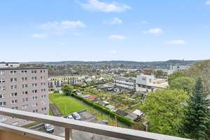 Wunderschöne 3-Zimmer-Wohnung in ruhiger Wohnlage von Wuppertal-Oberbarmen – Die vollständige Adresse der Immobilie erhältst du vom Anbieter., 42277 Oberbarmen, Wuppertal – Vorschaubild 2