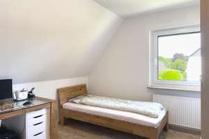 Modernisiertes Einfamilienhaus mit überdachter Veranda und Garage – Die vollständige Adresse der Immobilie erhältst du vom Anbieter., 25335 Elmshorn – Vorschaubild 10