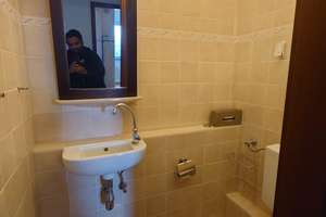 ZU VERMIETEN: Voll möblierte 2-Zimmer-Wohnung in Nieder-Eschbach (Langzeitmiete)  – 60437 Nieder-Eschbach, Frankfurt am Main – Vorschaubild 9