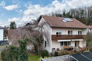 HAUS MIT VIEL RAUM UND GROSSEM GRUNDSTÜCK IN ILLERTISSEN – Neu-Ulm (Kreis) – Vorschaubild 1