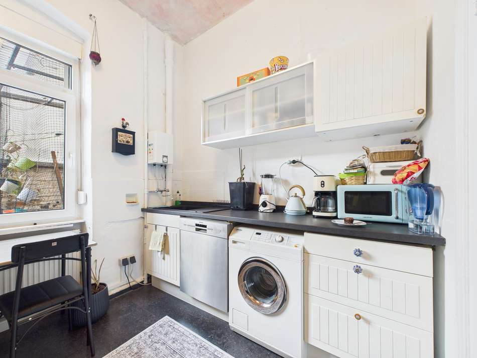 17 Küche Vorderhaus