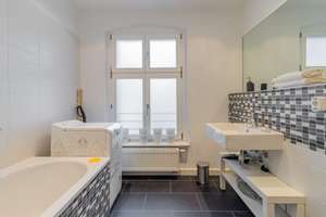 Repräsentative Wohnung in Mitte – Die vollständige Adresse der Immobilie erhältst du vom Anbieter., 10117 Mitte (Ortsteil), Berlin – Vorschaubild 15