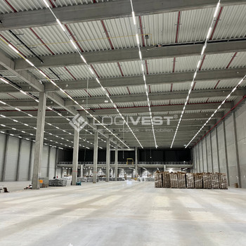 Logistikfläche mit 16 Rampen / 13,00 m UKB / 2-seitige Andienung / Sichtlage A61