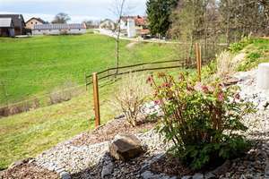 Wo Ruhe auf Natur trifft – charmantes Landhaus mit Pferdestall, Fischweiher und 3,6 Hektar – Die vollständige Adresse der Immobilie erhältst du vom Anbieter., 94575 Windorf – Vorschaubild 10