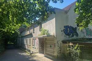 Sanierungsobjekt! 
Mehrfamilienhaus in Bünde ! – Die vollständige Adresse der Immobilie erhältst du vom Anbieter., 32257 Bünde – Vorschaubild 1