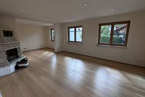 Modernes Wohnen: Großzügiges Einfamilienhaus in Oberhausen – 86697 Oberhausen – Vorschaubild 11