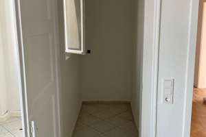 Exklusive, frisch renovierte 4-Zimmer-Wohnung mit neuer Einbauküche in Stuttgart Ost/Mitte – Werastraße 109, 70190 Kernerviertel, Stuttgart – Vorschaubild 11