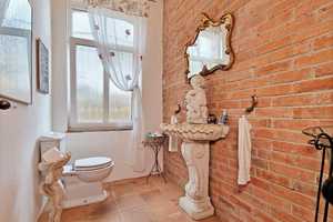 Property thumbnail 12