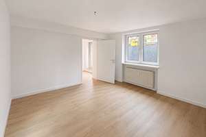 Helle Souterrainwohnung mit 2-Zimmern und Terrasse – Hohenzollernstraße 64, 45128 Südviertel, Essen – Vorschaubild 2