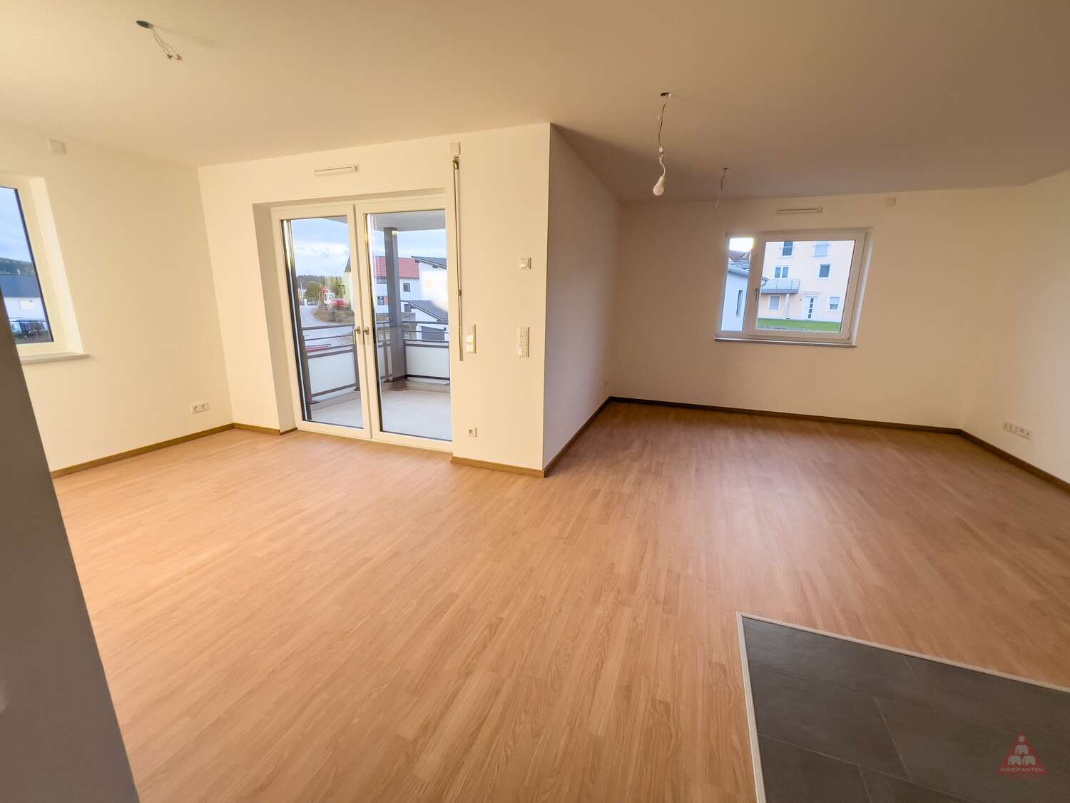 Immobilie in Altenthann - großzügige 4-Zimmer Neubauwohnung inkl. Einbauküche zur Kapitalanlage - Provisionsfrei !! - Bild 2