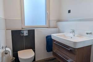 Großzügige Wohnung mit Terrasse, zwei Bädern, Garage und vielseitig nutzbarem Anbau - provisionsfrei – 46049 Alstaden-Ost, Oberhausen – Vorschaubild 12