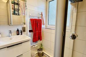 Raum zum Leben: großzügige 4-Zimmer-Wohnung in beliebter Lage von Duisdorf – Die vollständige Adresse der Immobilie erhältst du vom Anbieter., 53123 Lengsdorf, Bonn – Vorschaubild 13