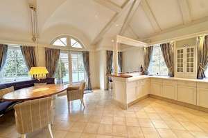 München - Solln / Isar - Nähe
Split-Level-Wohnung der Luxusklasse
4 Zimmer / 3 Terrassen / Sauna – 81479 Thalkirchen, München – Vorschaubild 5