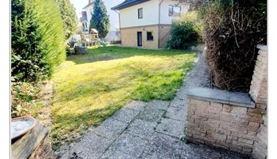Bild von TOLLES ECKGRUNDSTÜCK HAUS MIT RIESIGEM GARTEN UND AUSGEBAUTEN GARTENGESCHOSS + DG, INKL. GARAGE