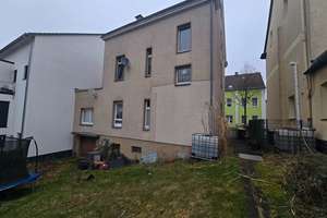 Vollvermietetes und in Teilen saniertes 3-Parteienhaus mit Garten in Wald! – Die vollständige Adresse der Immobilie erhältst du vom Anbieter., 42719 Wald, Solingen – Vorschaubild 9