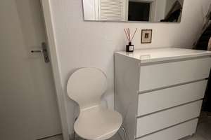 Helle 2-Zimmer Wohnung im 4. OG mit Balkon in Hannover – Die vollständige Adresse der Immobilie erhältst du vom Anbieter., 30171 Südstadt, Hannover – Vorschaubild 3