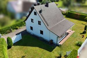 SCHÖNES, GROßZÜGIGES EINFAMILIENHAUS MIT TRAUMHAFTEM GRUNDSTÜCK IM BELIEBTEN VOGELSANG – Die vollständige Adresse der Immobilie erhältst du vom Anbieter., 86356 Neusäß – Vorschaubild 3