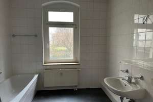 ***2 Zimmer-Wohnung mit Balkon, EBK inkl. Spülmaschine, Bad mit Wanne und Dusche!*** – 9131 Ebersdorf, Chemnitz – Vorschaubild 11