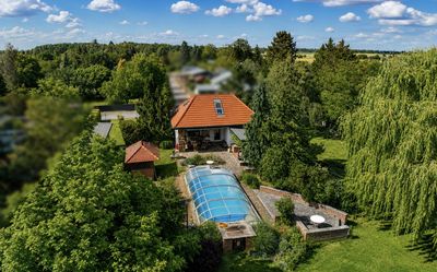 Einfamilienhaus mit parkähnlichem Grundstück - Wohnen in außergewöhnliche Privatsphäre