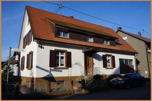 Ihr neues Zuhause mit Platz für die ganze Familie - gepflegtes 2-Familien-Wohnhaus in Zunsweier! – Die vollständige Adresse der Immobilie erhältst du vom Anbieter., 77656 Offenburg – Vorschaubild 4