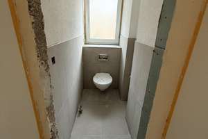 Erstbezug! Kernsanierte 3-Zimmer-Wohnung mit EBK, Garage & 2 Balkone – Augsburger Straße 749, 70327 Obertürkheim (Ortsteil), Stuttgart – Vorschaubild 2