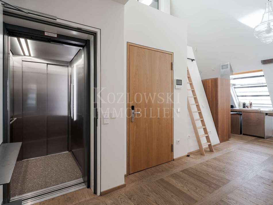 Entrée mit Direktlift 