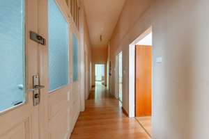 Frankfurt-Westend: Stilvolle 4-Zimmer-Belle-Etage mit Loggia und großem Potenzial – 60322 Westend-Nord, Frankfurt am Main – Vorschaubild 10