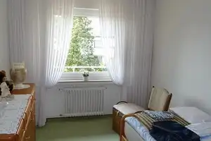 Gepflegtes Reihenhaus mit Garage sucht Familie! – Bielefeld – Vorschaubild 13