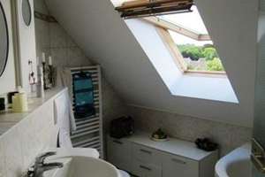 Traumhafte Maisonette-Wohnung mit Panoramablick, 3 Zimmer, Einbauküche in Köln-Marienburg – Die vollständige Adresse der Immobilie erhältst du vom Anbieter., 50968 Marienburg, Köln – Vorschaubild 7