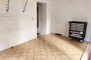 Charmantes, interessantes Haus (zu sanieren) mit 2-geschossiger Remise und 2 Garagen – Potsdam-Mittelmark (Kreis) – Vorschaubild 8