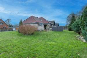 Winkelbungalow mit Ausbaureserve, Keller und Garage in ruhiger, familiengerechter Lage von Hohn – Die vollständige Adresse der Immobilie erhältst du vom Anbieter., 24806 Hohn – Vorschaubild 2