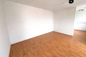Helle 1-Zimmer-Dachgeschosswohnung mit Tiefgaragenstellplatz am Wunderburgpark – Die vollständige Adresse der Immobilie erhältst du vom Anbieter., 26135 Osternburg, Oldenburg (Oldenburg) – Vorschaubild 3