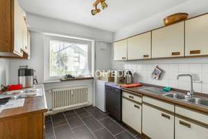 Großzügiges MFH mit Garten, Balkone, Terrasse und Aussicht: ideal für Familien und Visionäre – Die vollständige Adresse der Immobilie erhältst du vom Anbieter., 75180 Büchenbronn, Pforzheim – Vorschaubild 5