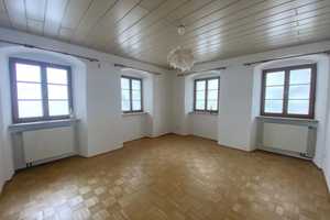 3 Zimmer Etagen wohnung in der Neuburger Altstadt 