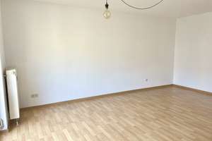 Gepflegte 2-Zimmer-Wohnung mit TG-Stellplatz in zentraler Lage in Fürth – Sonnenstraße 11, 90763 Nördliche Südstadt, Fürth – Vorschaubild 2