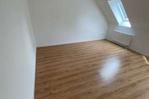 Geräumige 2 Zimmer- Wohnung mit Wohnküche, Balkon und Duschbad im Dachgeschoss – Vorwerker Str. 107, 23554 Sankt Lorenz Nord, Lübeck – Vorschaubild 8